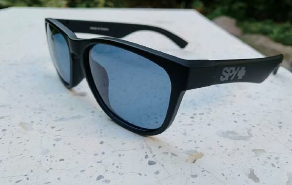 正規品 無料ラッピング可]SPY サングラス 偏光レンズ FUTURE POLARIZED